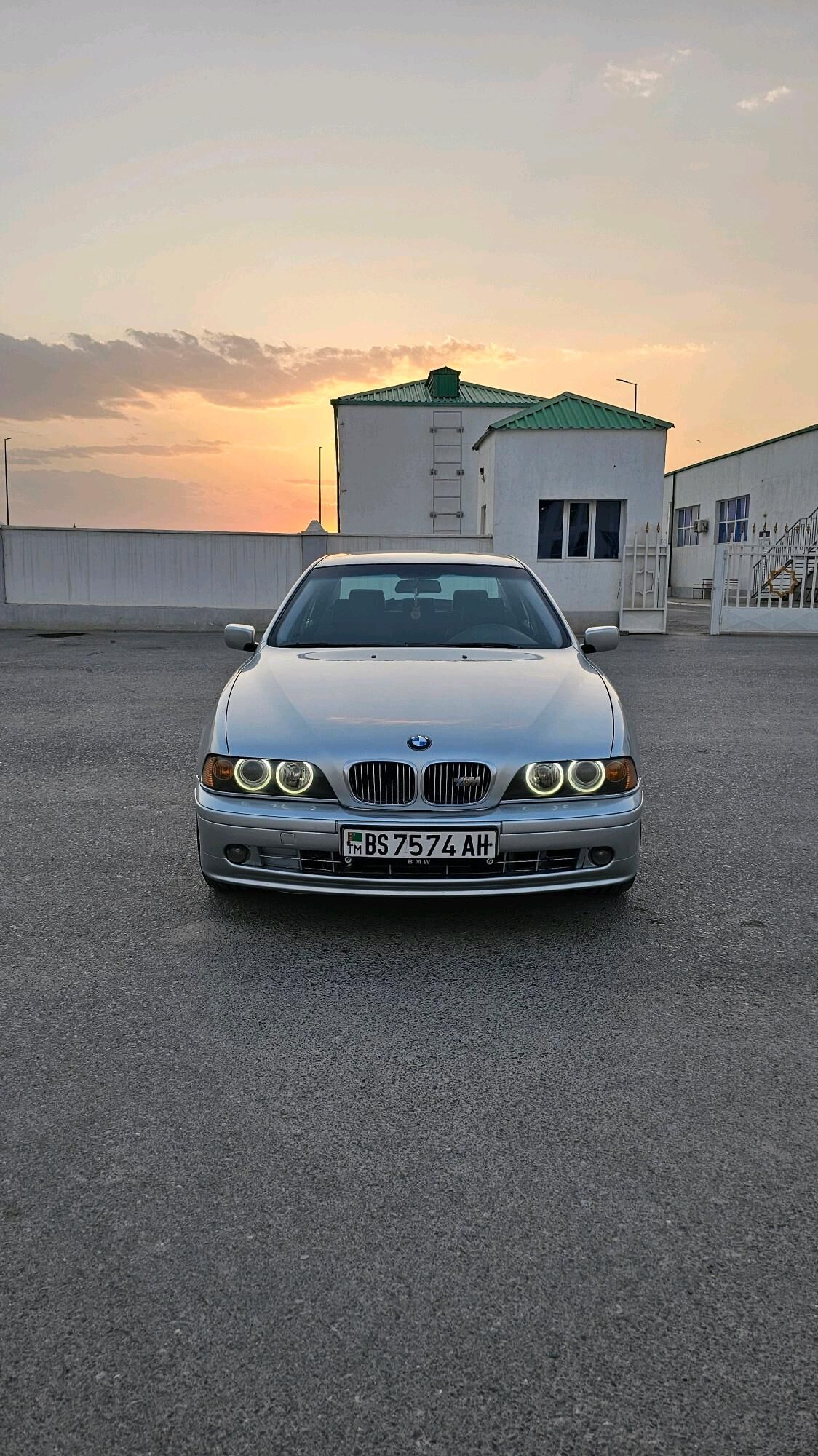 BMW 528 2001 - 135 000 TMT - Бахарден - img 2