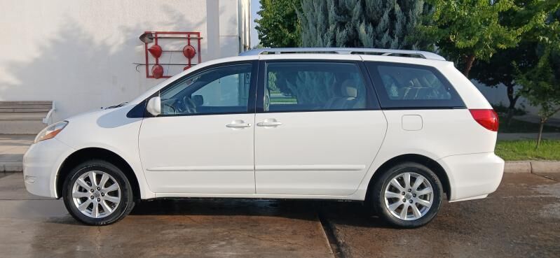 Toyota Sienna 2008 - 230 000 TMT - Ашхабад - img 2