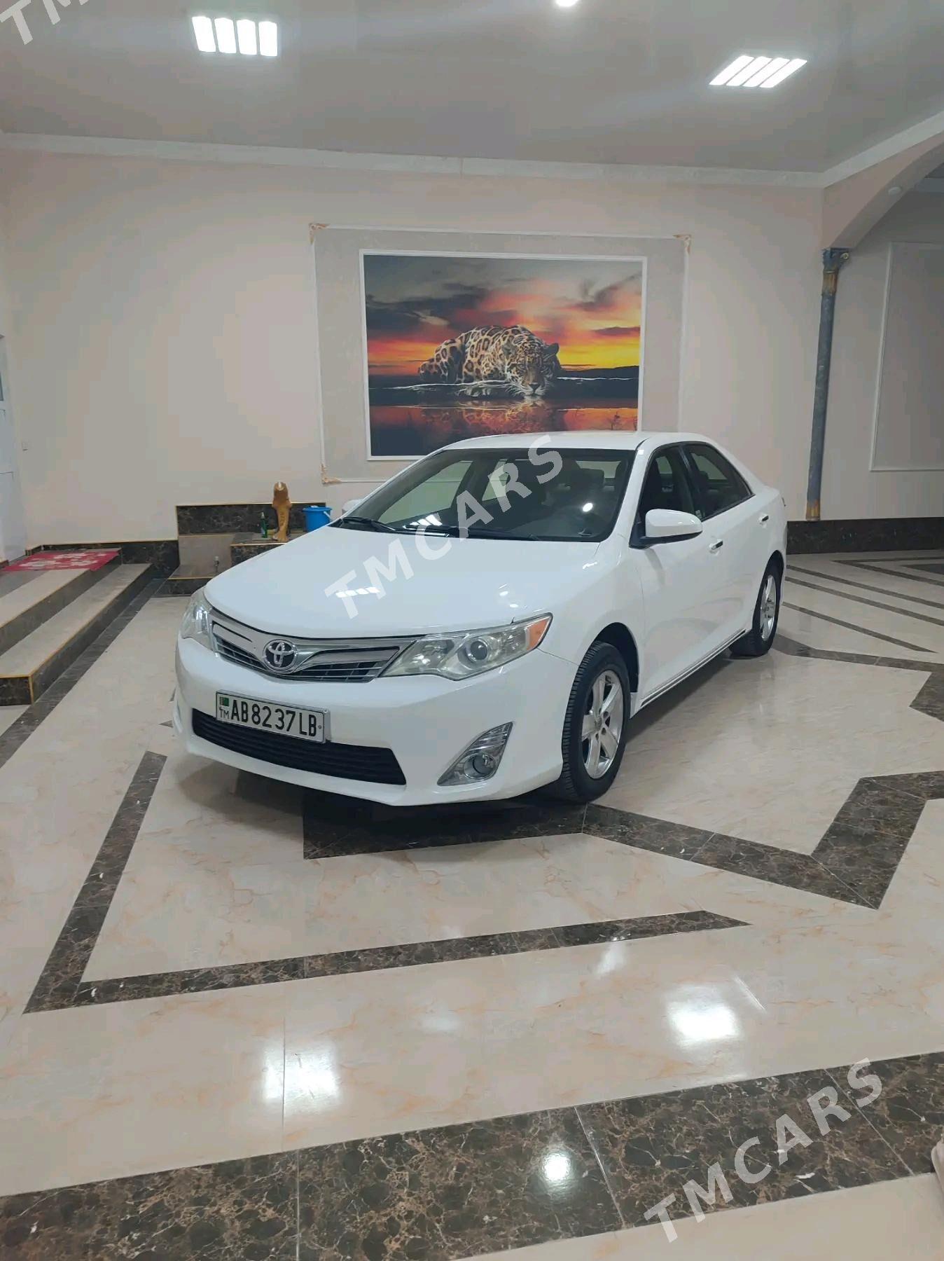 Toyota Camry 2012 - 200 000 TMT - Туркменабат - img 8