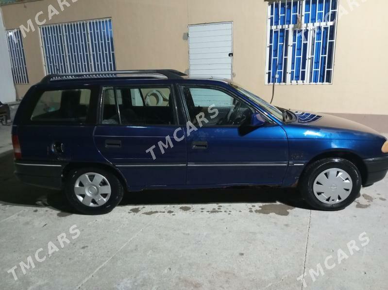Opel Astra 1994 - 27 000 TMT - Бахарден - img 3