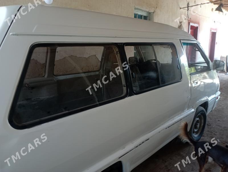 Toyota Town Ace 1993 - 20 000 TMT - Халач - img 4