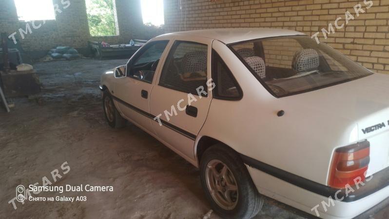 Opel Vectra 1994 - 27 000 TMT - Чарджоу - img 3