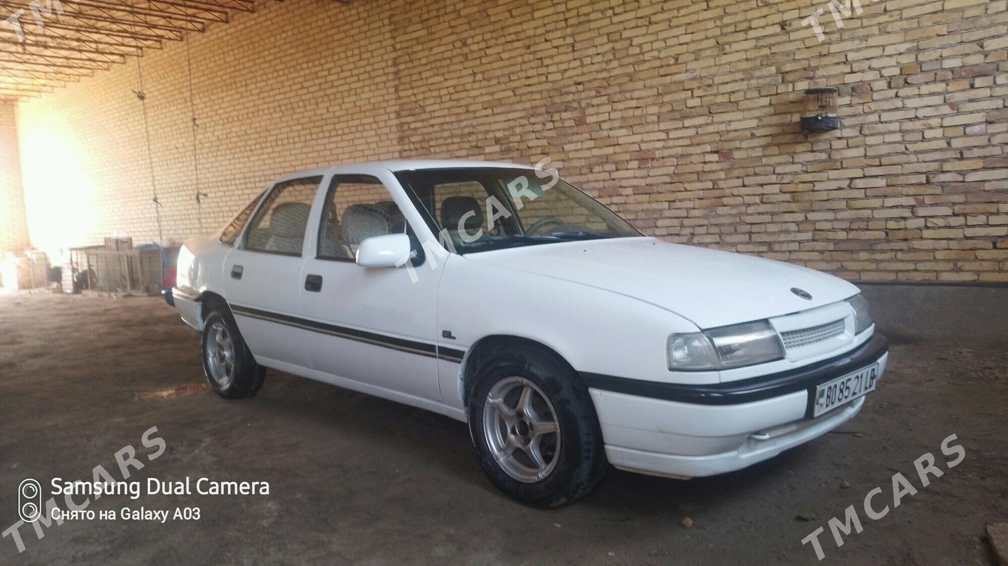 Opel Vectra 1994 - 27 000 TMT - Чарджоу - img 6