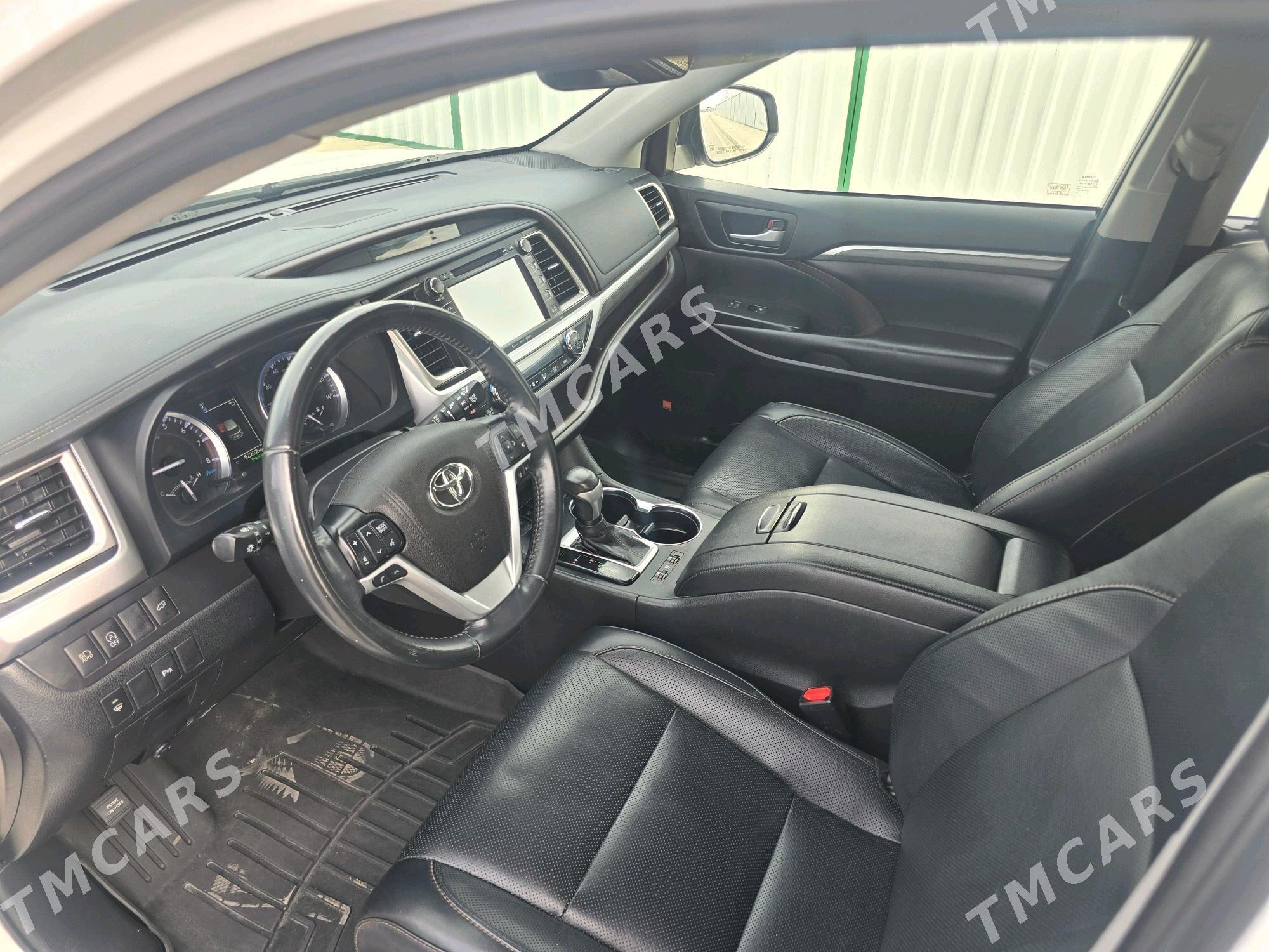 Toyota Highlander 2019 - 530 000 TMT - Мары - img 8