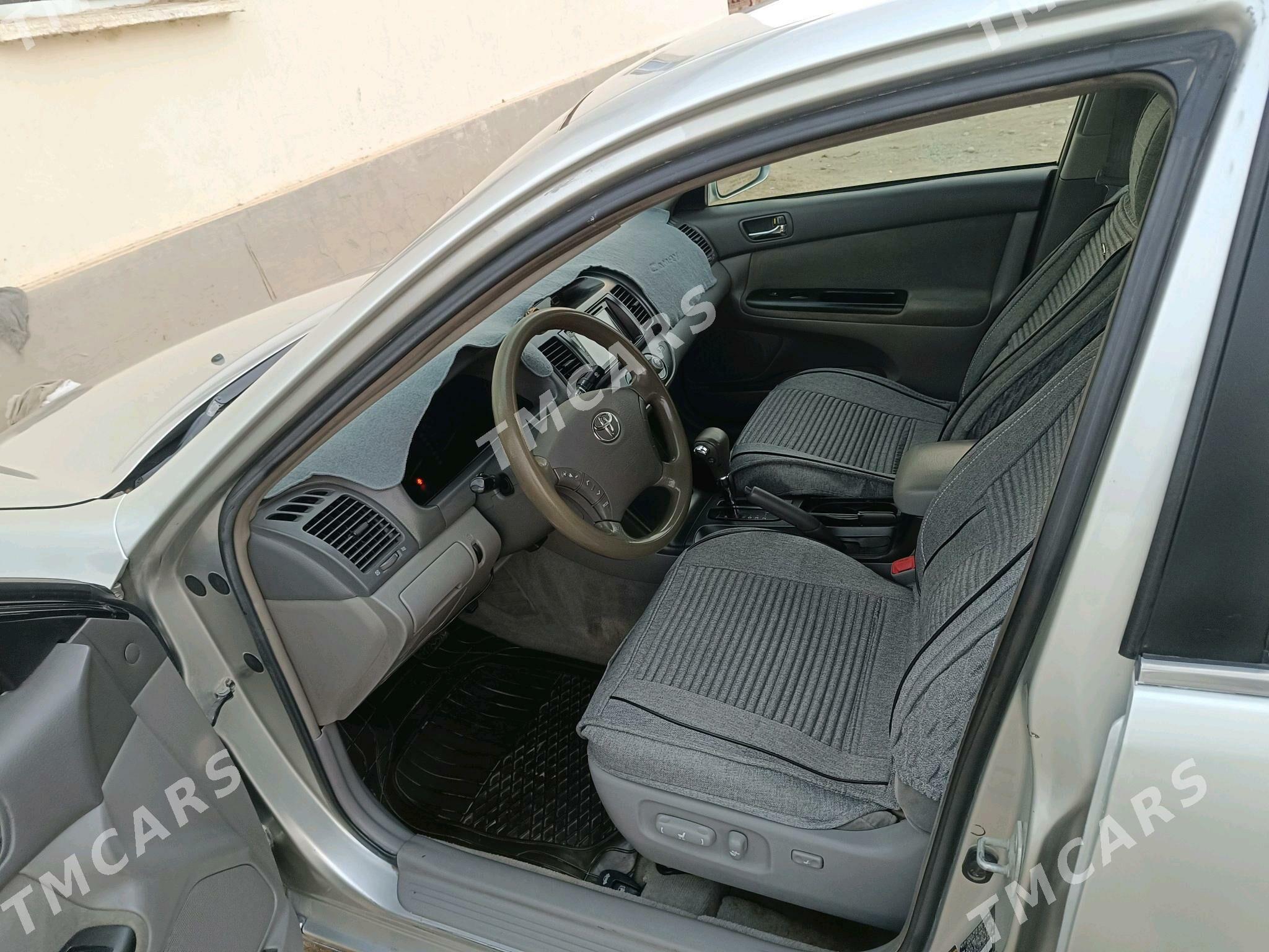 Toyota Camry 2005 - 260 000 TMT - Büzmeýin - img 5