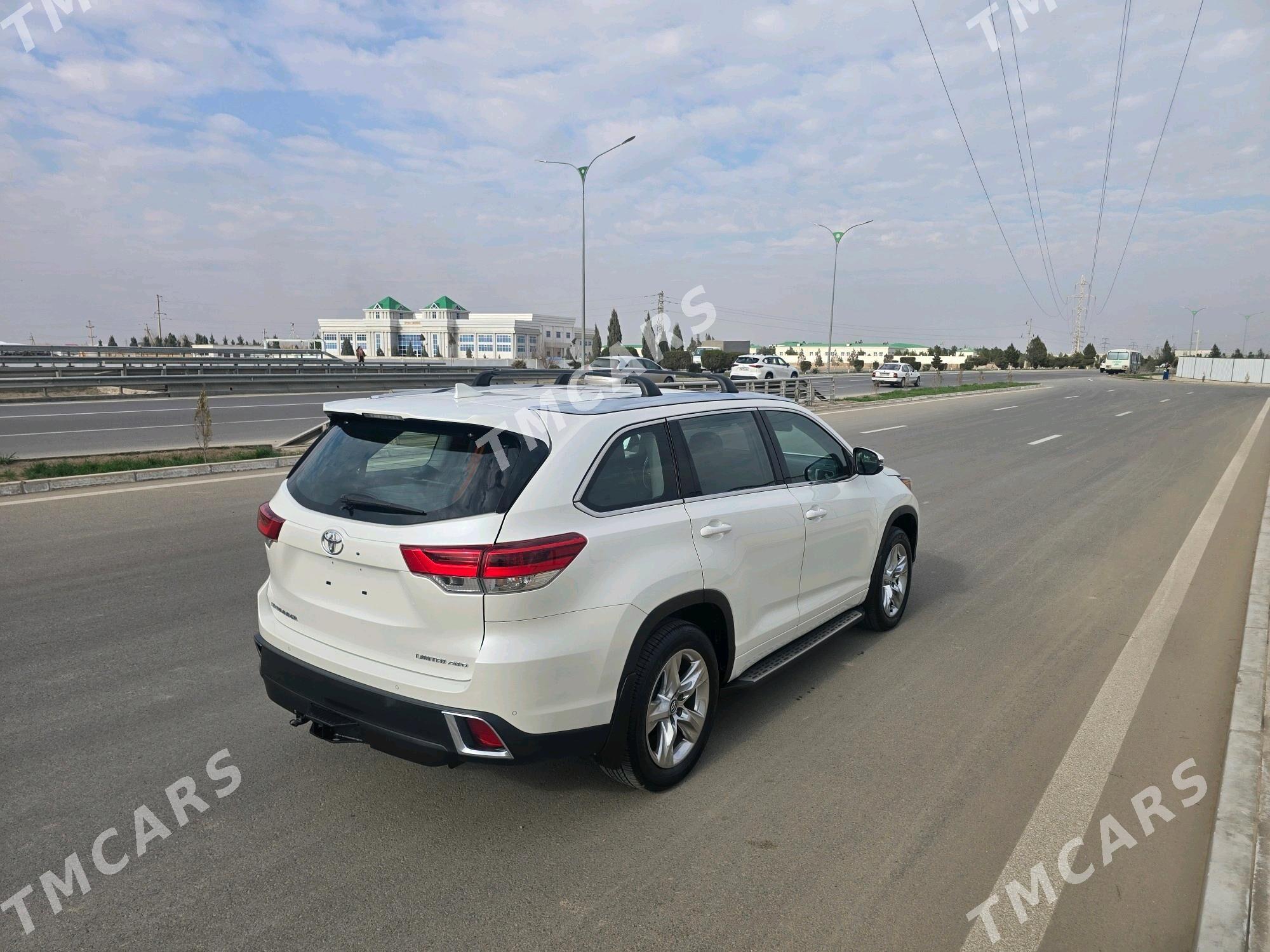 Toyota Highlander 2019 - 530 000 TMT - Мары - img 4