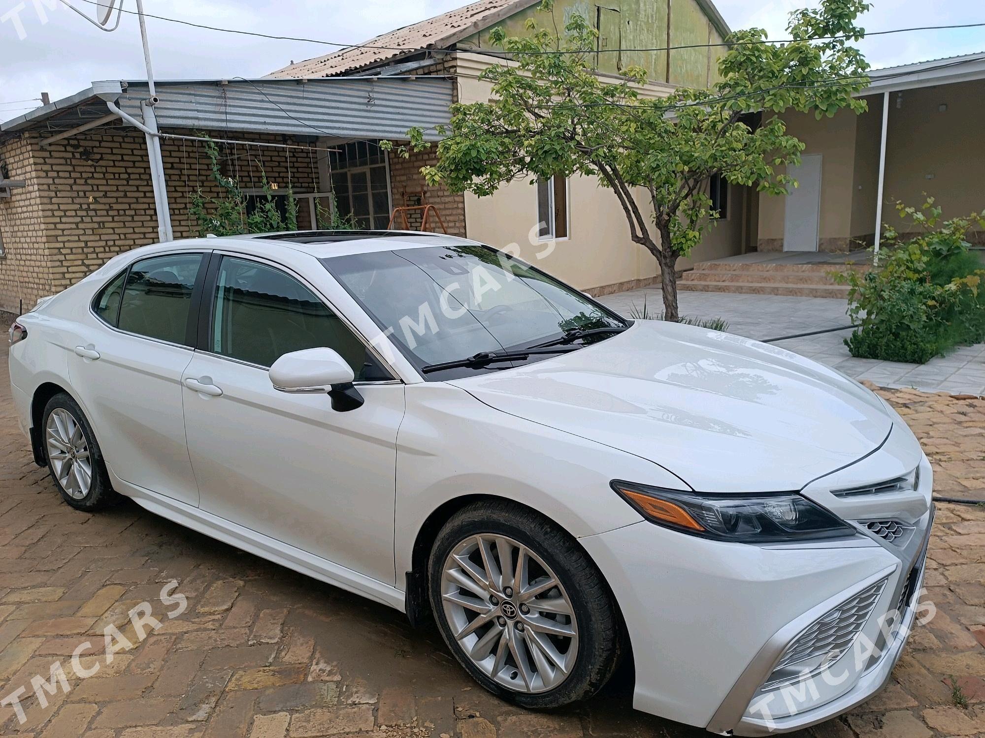 Toyota Camry 2021 - 330 000 TMT - Байрамали - img 2
