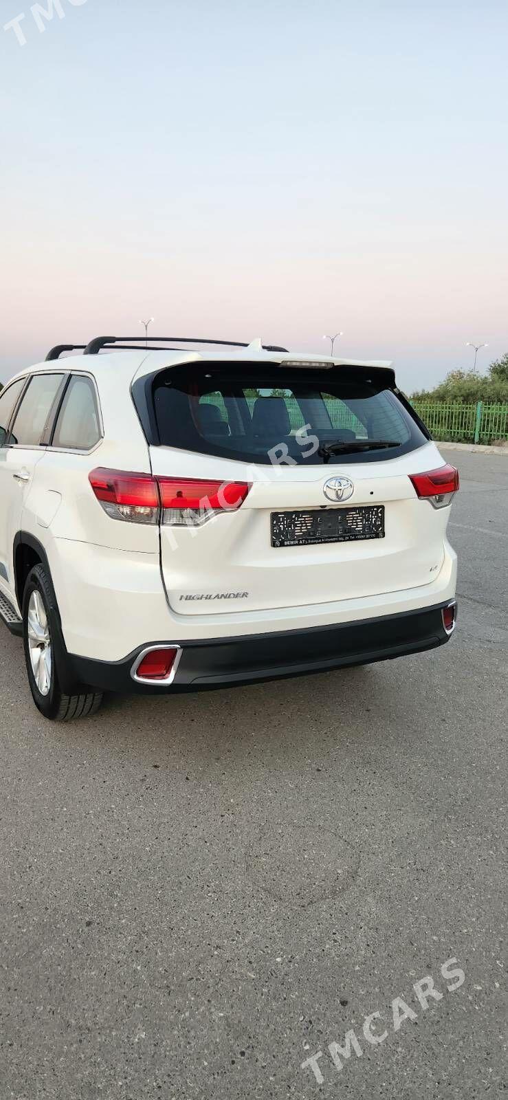 Toyota Highlander 2017 - 423 000 TMT - Aşgabat - img 3