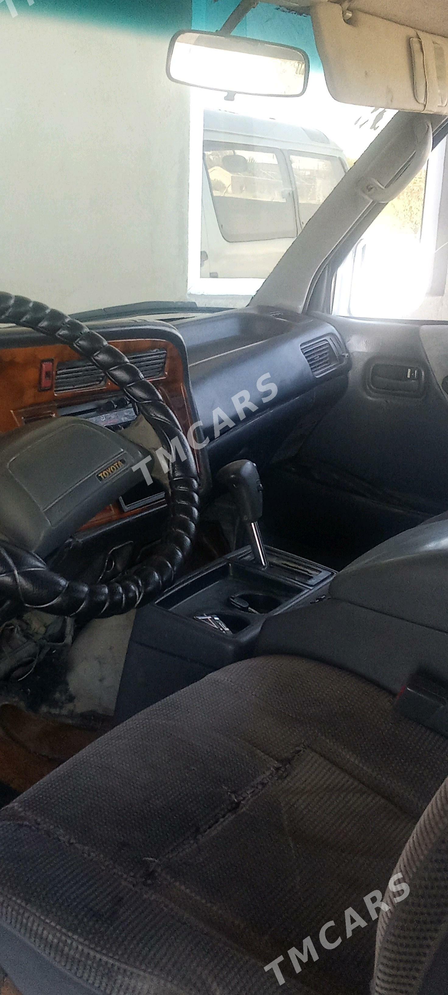 Toyota Hiace 1991 - 75 000 TMT - Мары - img 2