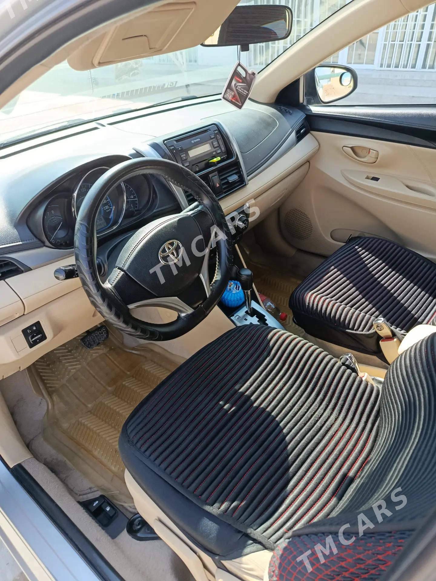 Toyota Yaris 2014 - 155 000 TMT - Türkmenabat - img 3