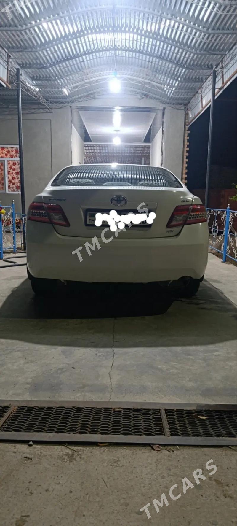Toyota Camry 2009 - 140 000 TMT - Çärjew - img 3