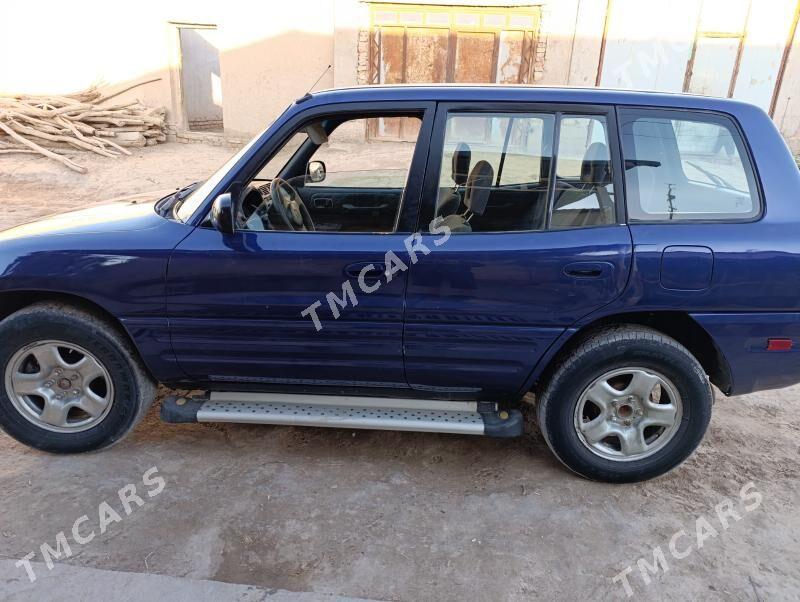 Toyota RAV4 2000 - 80 000 TMT - Gurbansoltan Eje - img 3