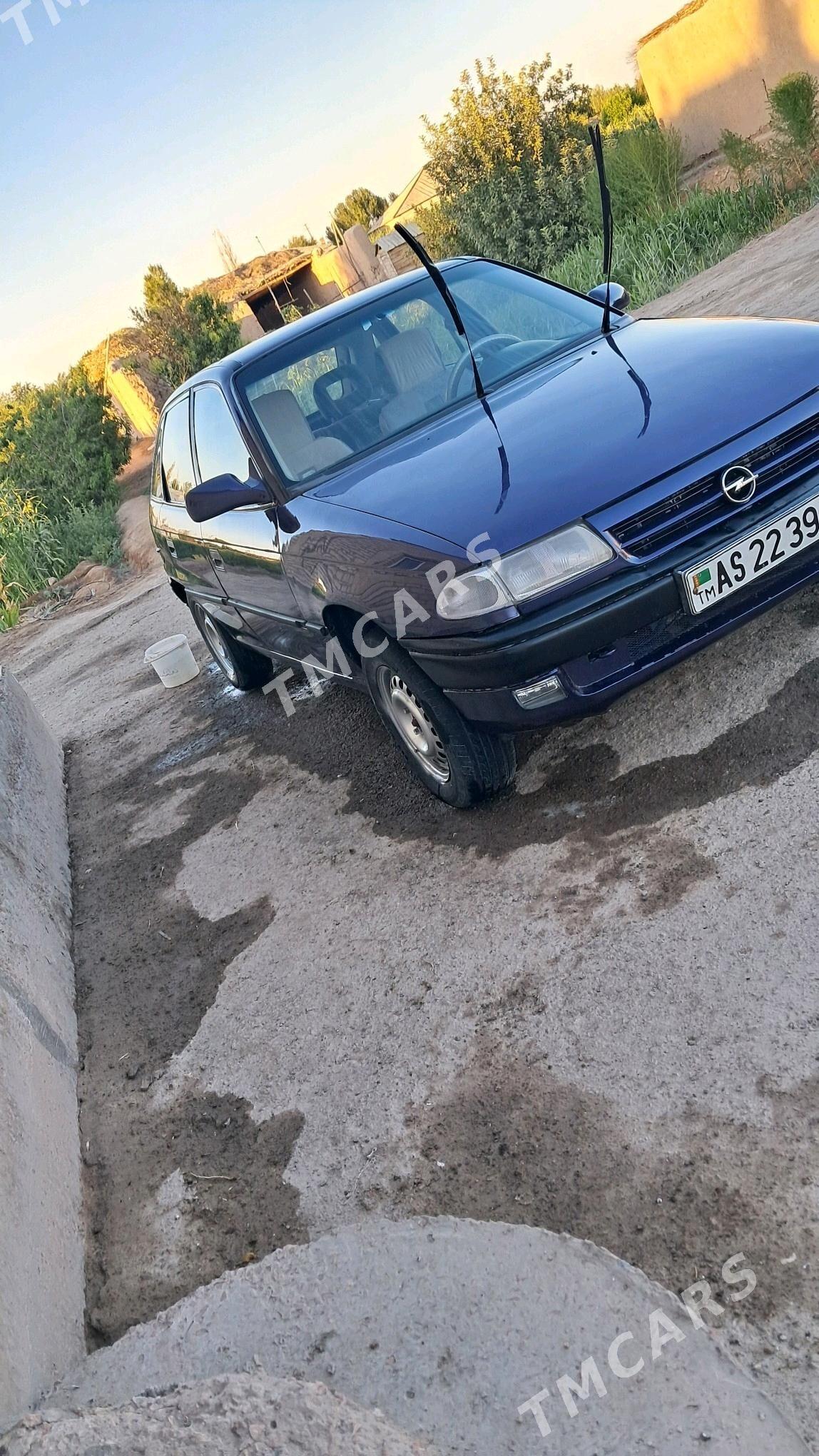 Opel Astra 1993 - 31 000 TMT - Gubadag - img 3