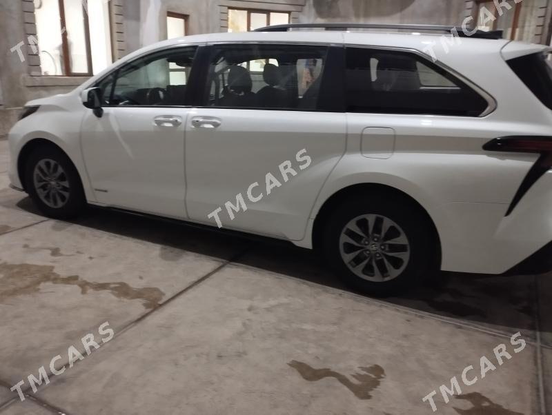 Toyota Sienna 2021 - 520 000 TMT - Ашхабад - img 3