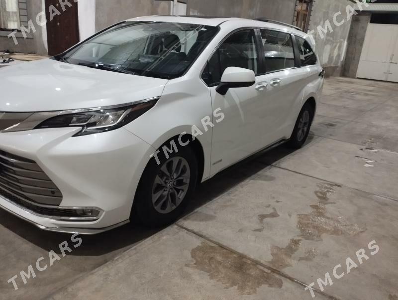 Toyota Sienna 2021 - 520 000 TMT - Ашхабад - img 4