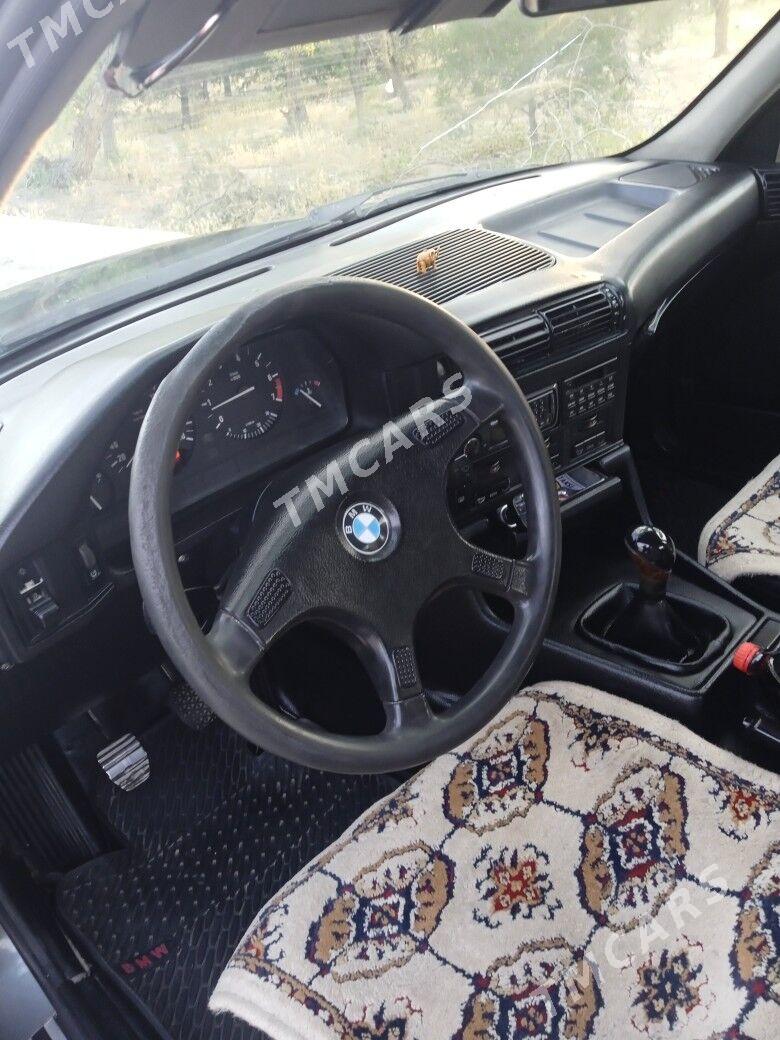 BMW 520 1990 - 42 000 TMT - Balkanabat - img 3