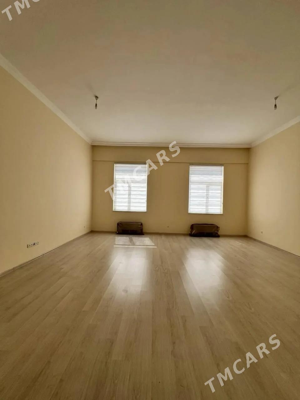 Срочно!!! 15 этап 4 комн - Aşgabat - img 2