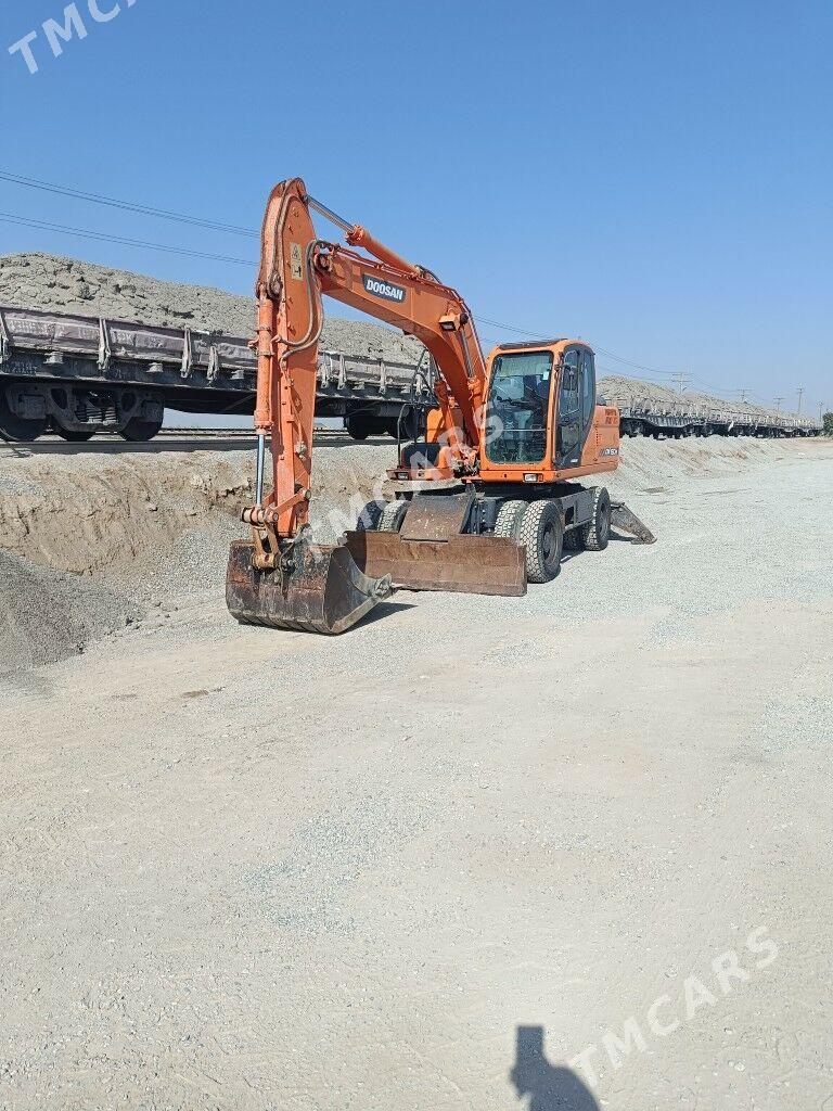 JCB 4CX ECO 2014 - 1 100 000 TMT - Дянев - img 6