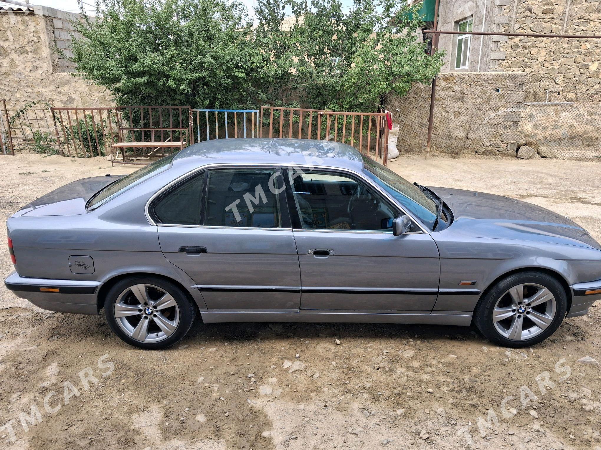 BMW 525 1995 - 60 000 TMT - Балканабат - img 2