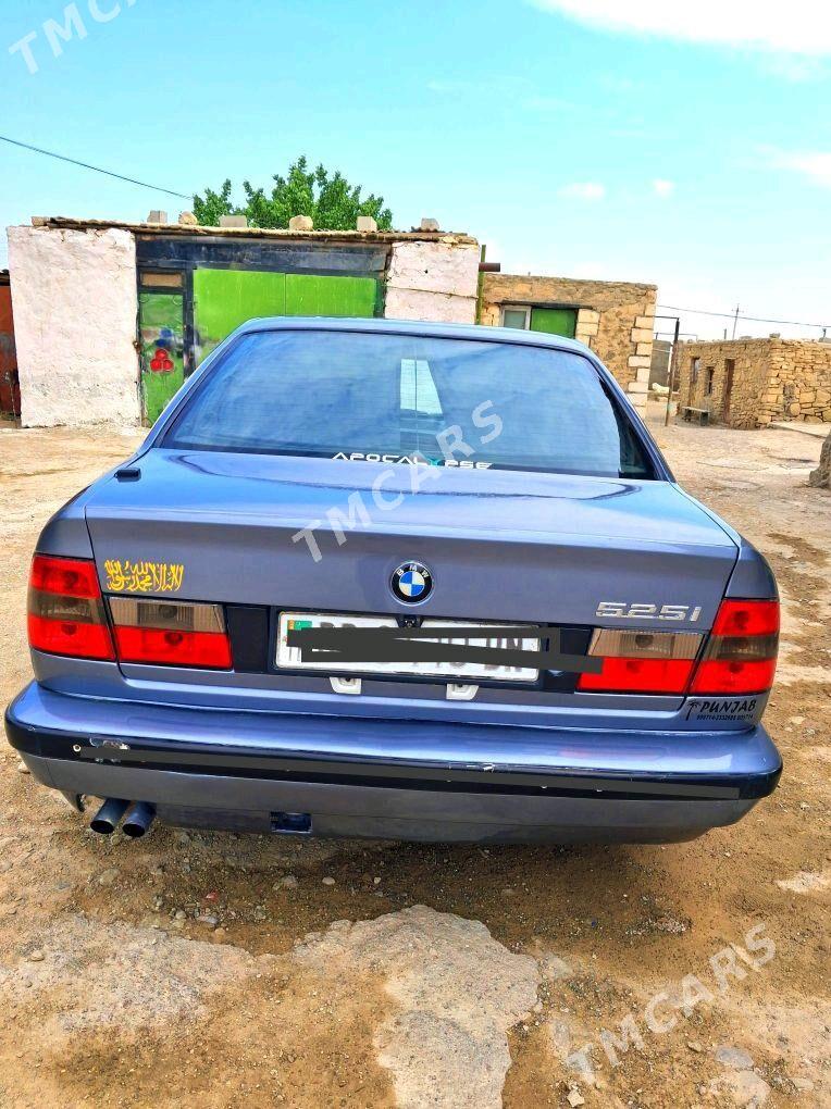 BMW 525 1995 - 60 000 TMT - Балканабат - img 4
