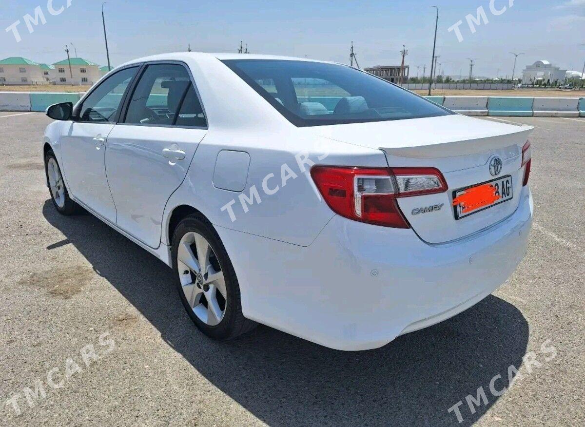 Toyota Camry 2013 - 195 000 TMT - 11 мкр - img 4