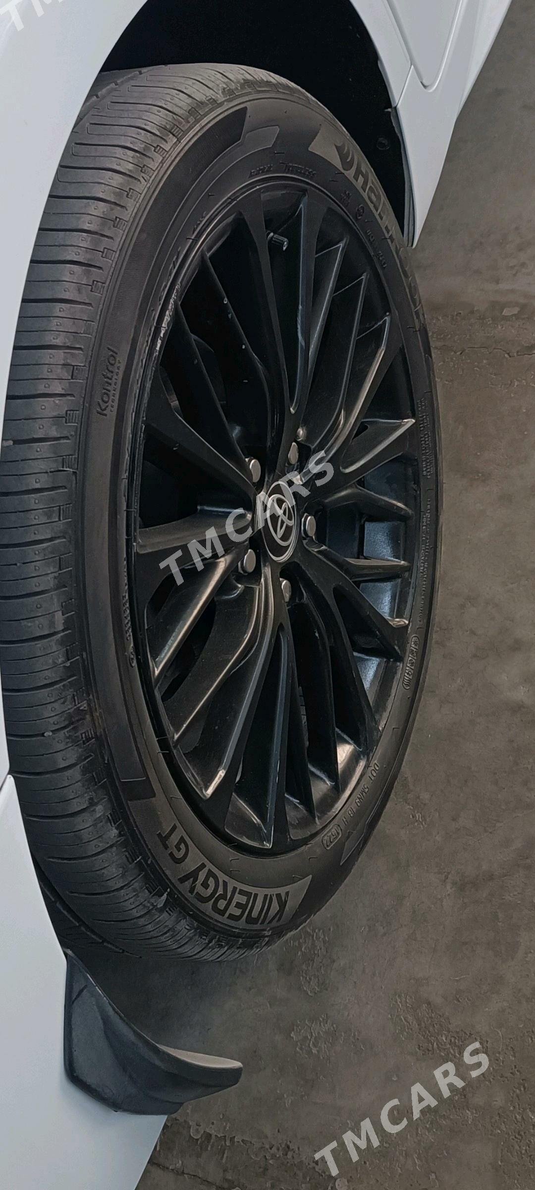 Toyota Camry 2022 - 370 000 TMT - Мары - img 9