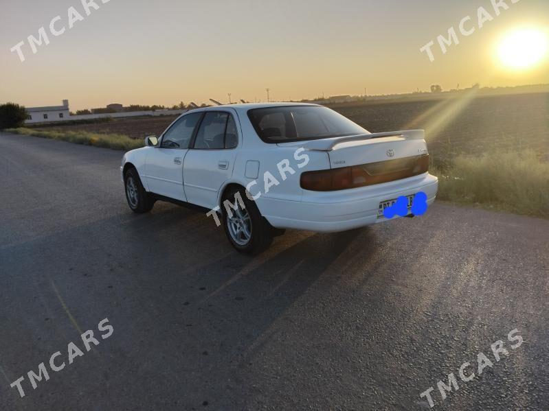 Toyota Camry 1993 - 74 000 TMT - Türkmenabat - img 4