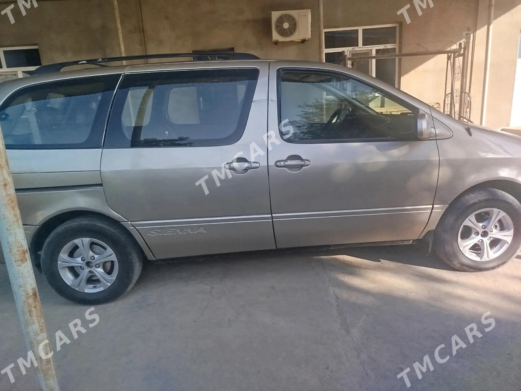 Toyota Sienna 2000 - 145 000 TMT - Baýramaly - img 4