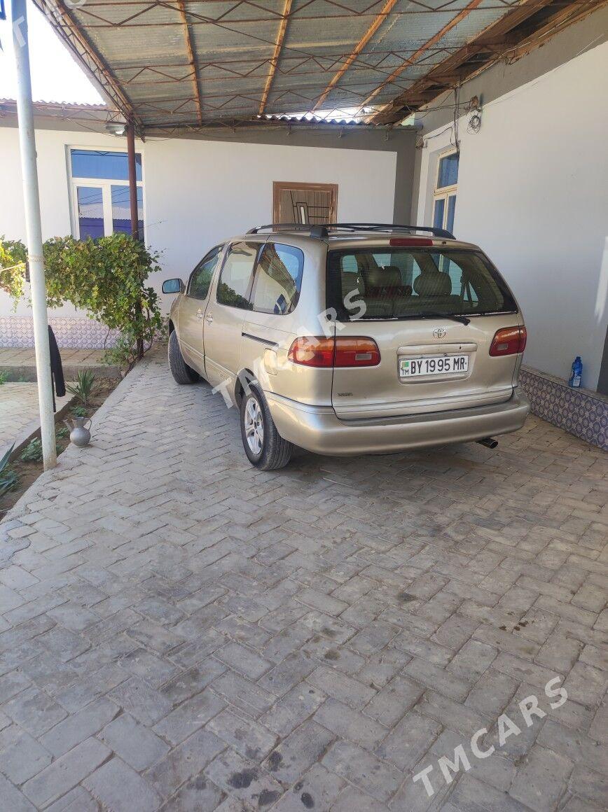 Toyota Sienna 2000 - 145 000 TMT - Baýramaly - img 3