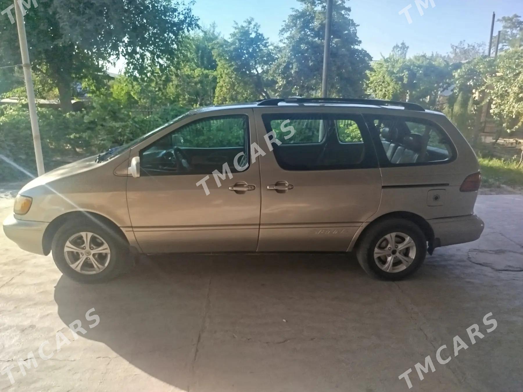Toyota Sienna 2000 - 145 000 TMT - Baýramaly - img 6