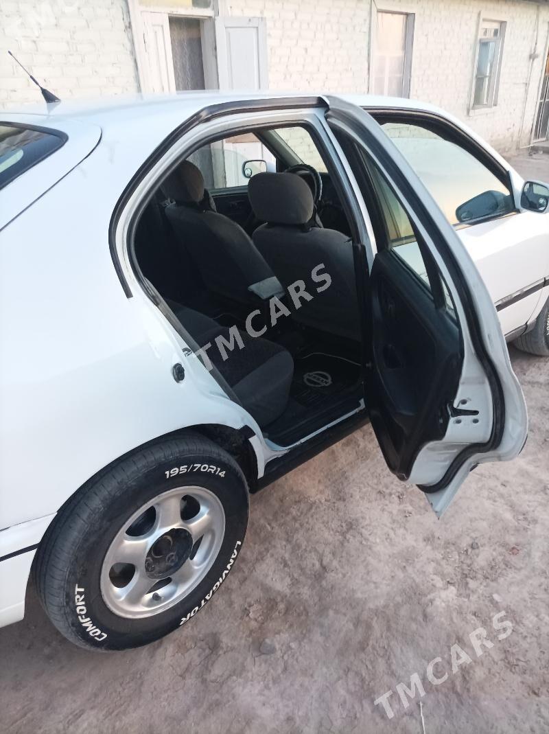 Nissan Primera 1996 - 15 000 TMT - Байрамали - img 4