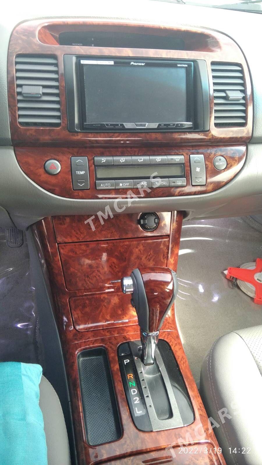 Toyota Camry 2003 - 160 000 TMT - Çärjew - img 4