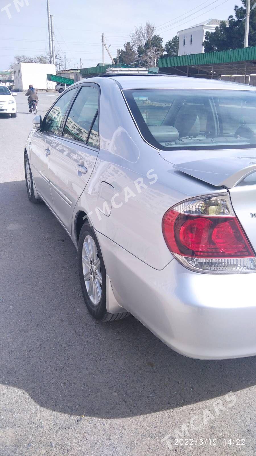 Toyota Camry 2003 - 160 000 TMT - Çärjew - img 3