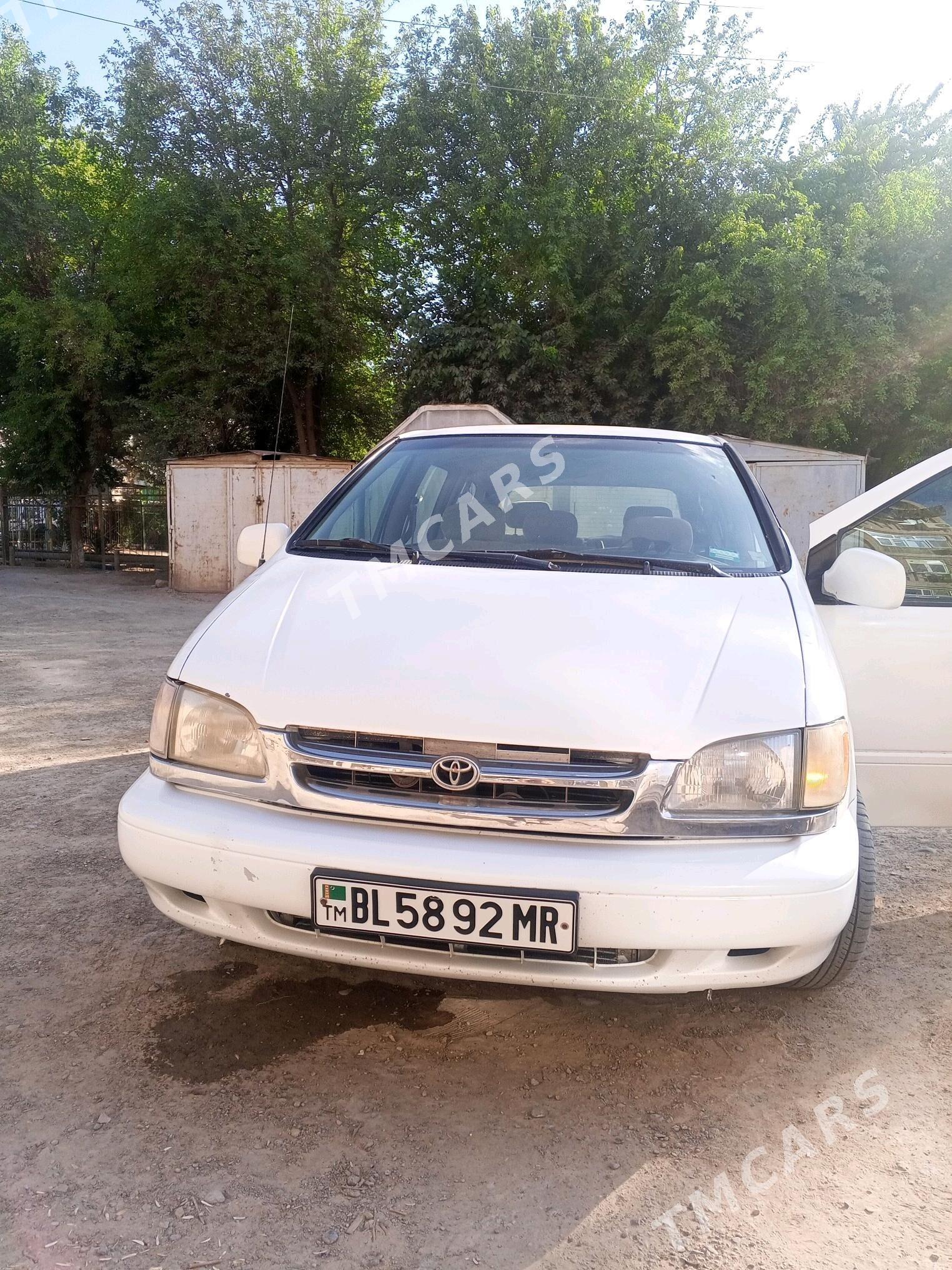 Toyota Sienna 1999 - 140 000 TMT - Мары - img 4