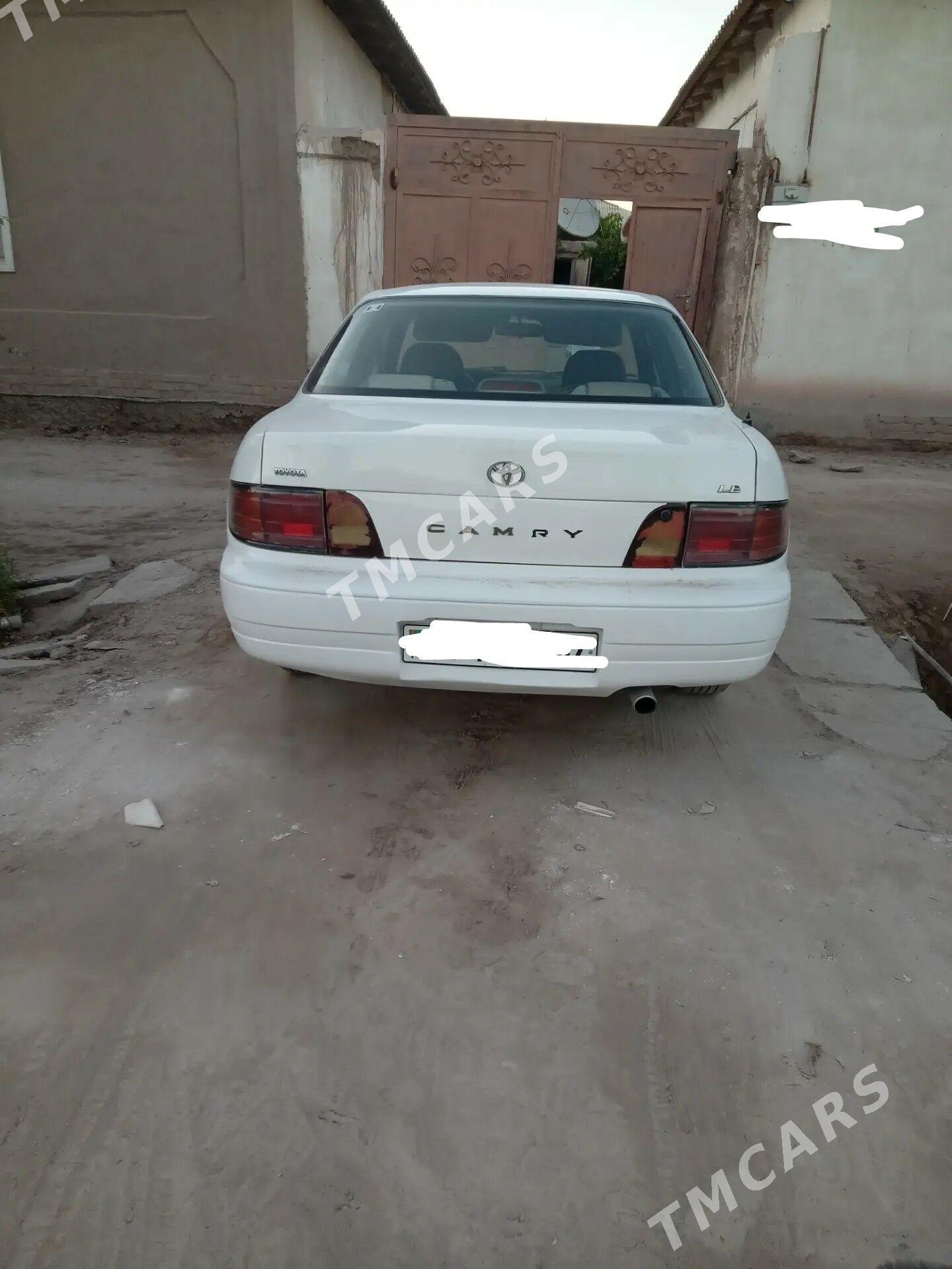 Toyota Camry 1994 - 85 000 TMT - етр. Туркменбаши - img 4