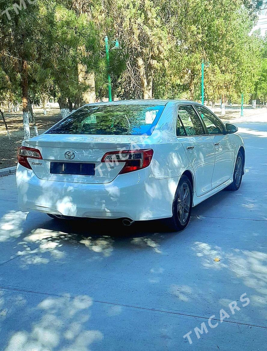 Toyota Camry 2012 - 190 000 TMT - Gökdepe - img 4
