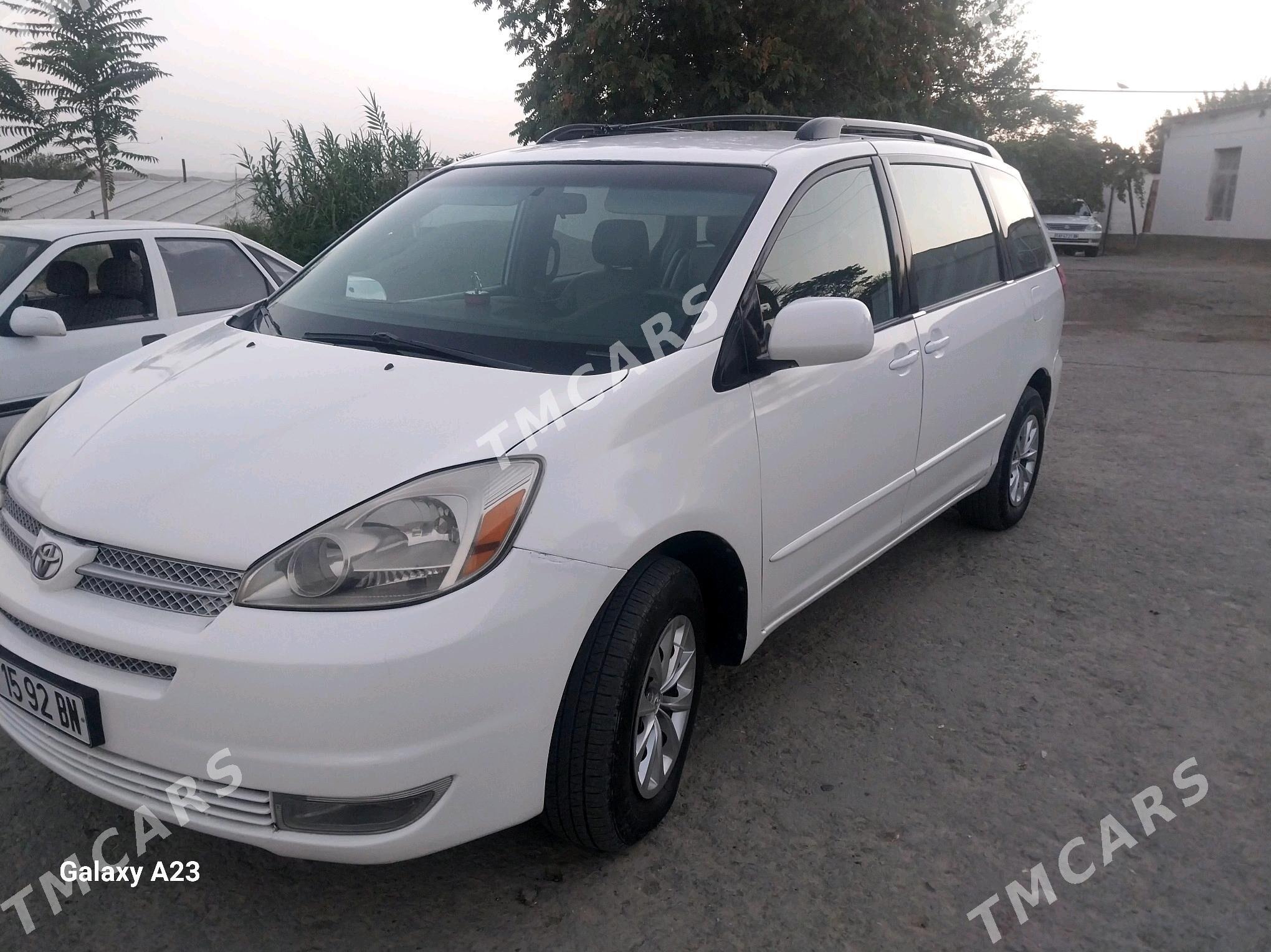 Toyota Sienna 2004 - 172 000 TMT - Magtymguly - img 3