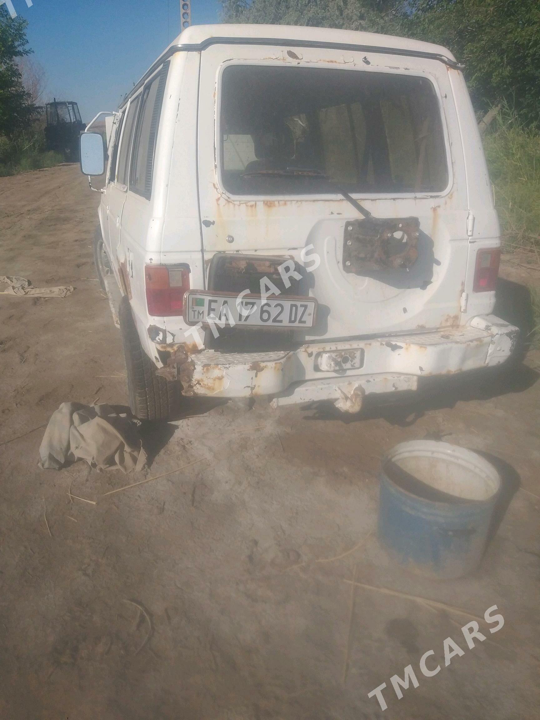 Mitsubishi Pajero 1990 - 16 000 TMT - Köneürgenç - img 2