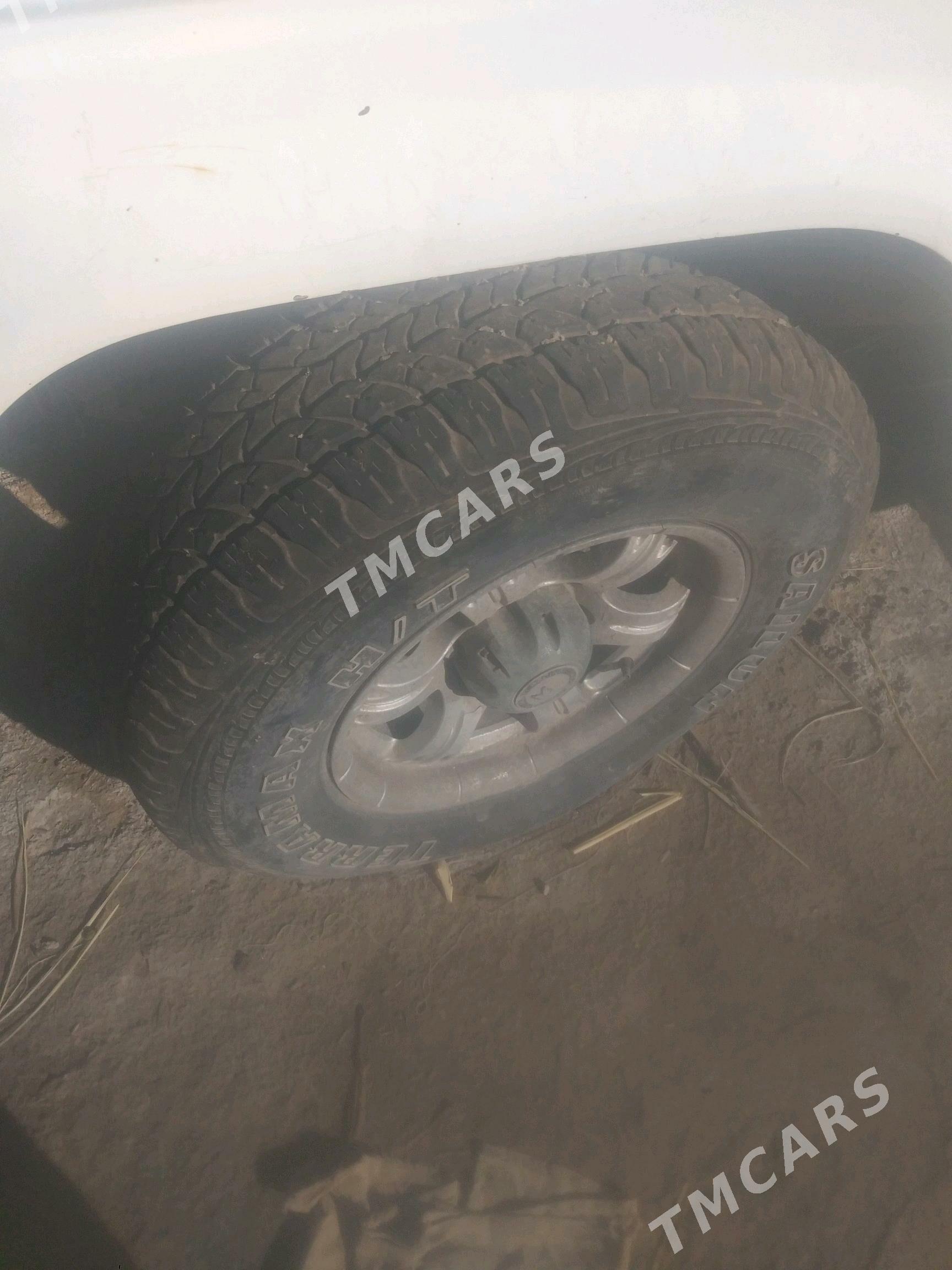 Mitsubishi Pajero 1990 - 16 000 TMT - Köneürgenç - img 3