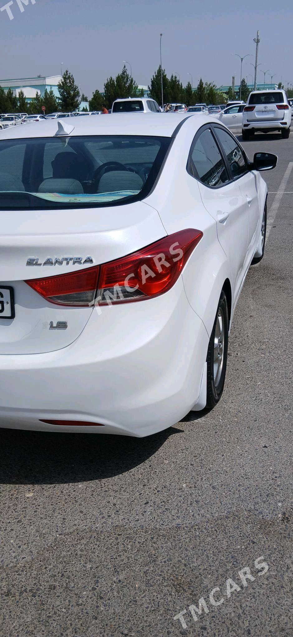 Hyundai Elantra 2011 - 150 000 TMT - Кипджак - img 2