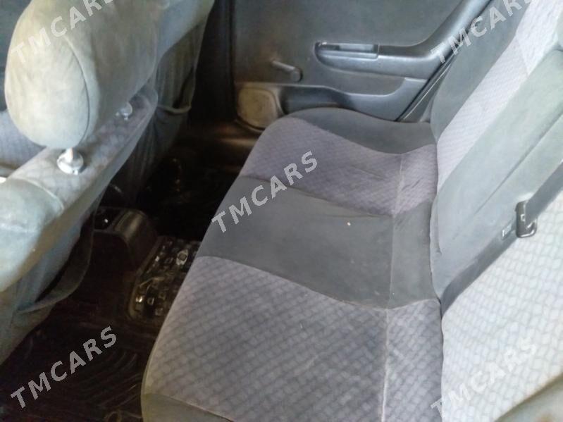 Opel Astra 2002 - 79 000 TMT - Гурбансолтан Едже - img 2