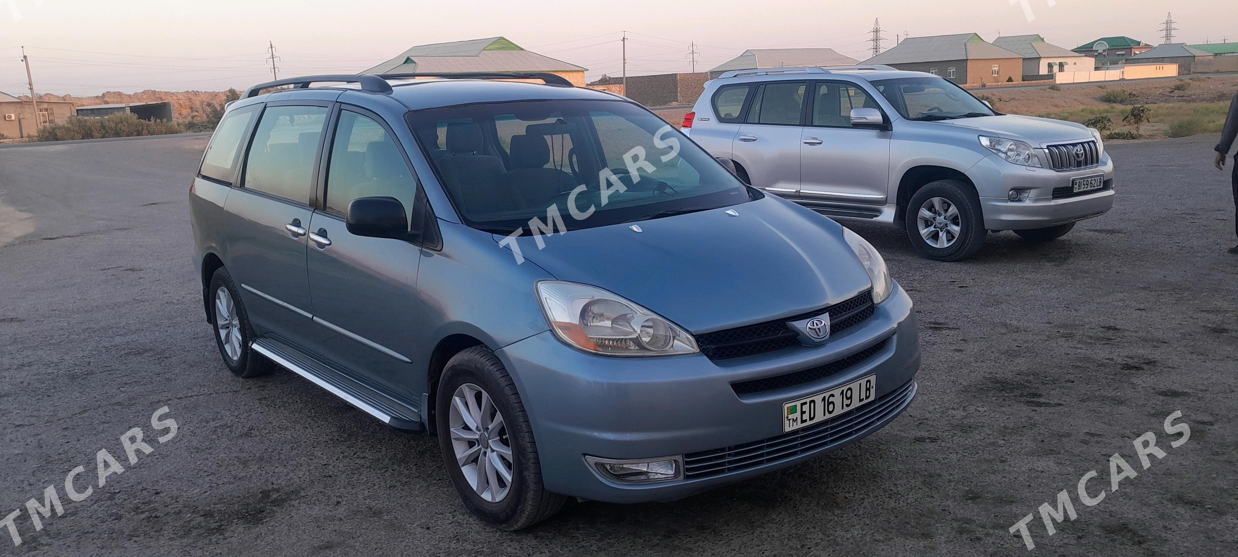 Toyota Sienna 2004 - 190 000 TMT - Köýtendag - img 2