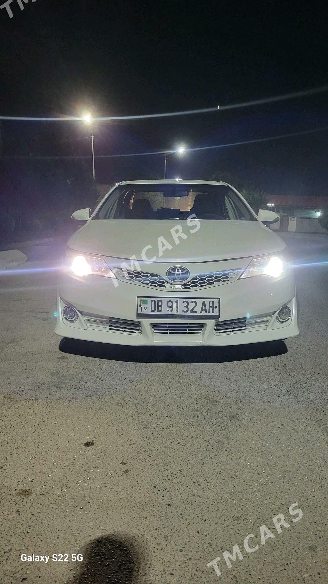 Toyota Camry 2014 - 205 000 TMT - Теджен - img 5