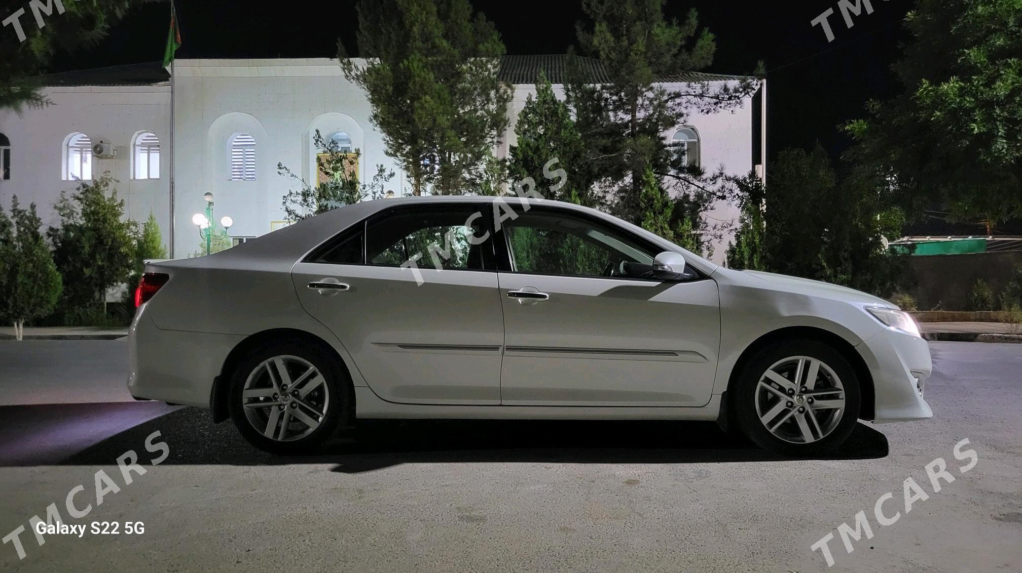 Toyota Camry 2014 - 205 000 TMT - Теджен - img 7
