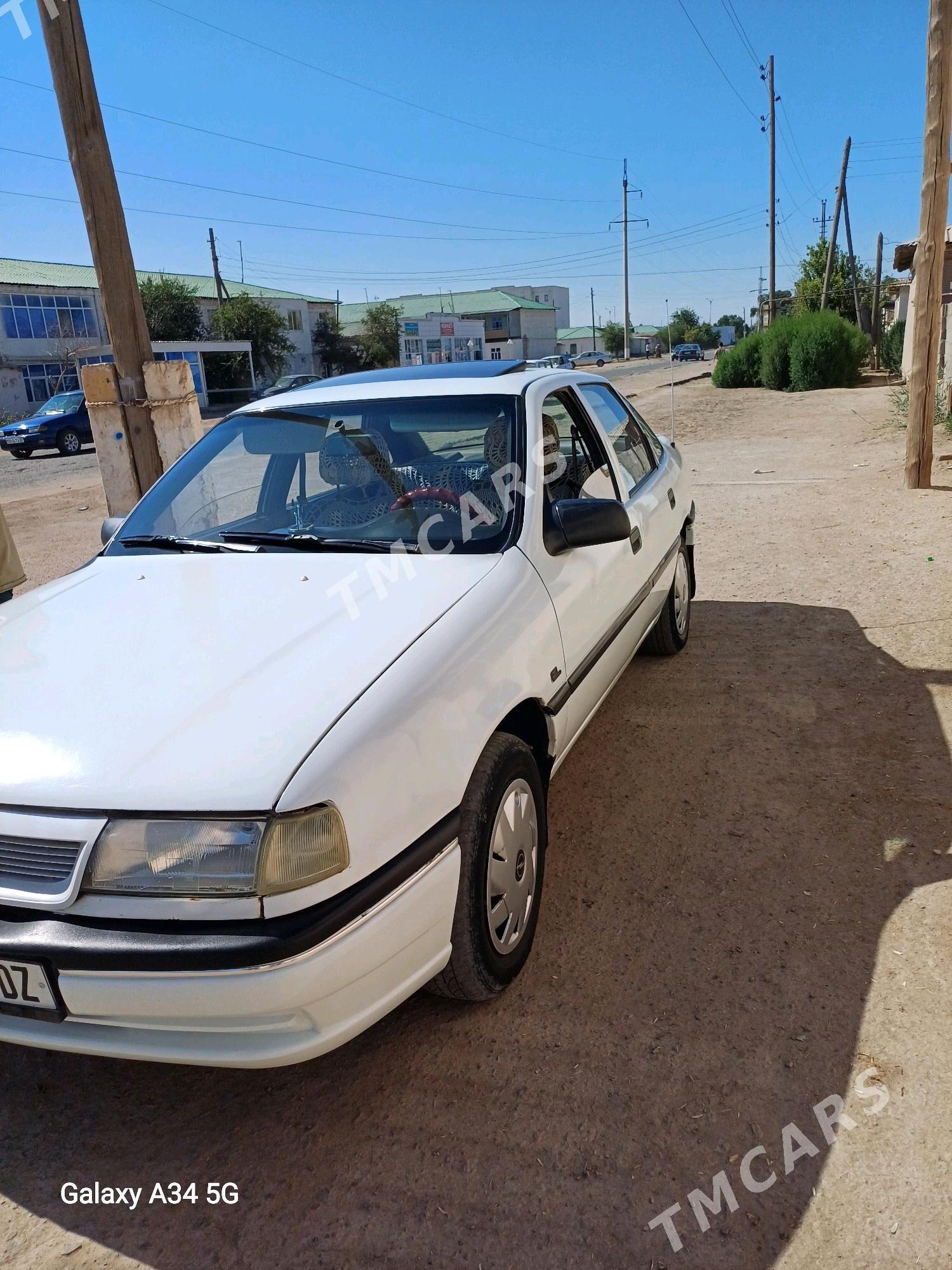 Opel Vectra 1993 - 45 000 TMT - Кёнеургенч - img 2