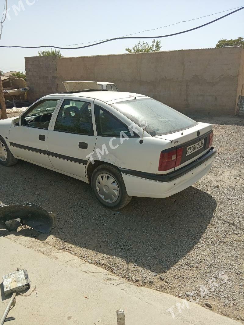 Opel Vectra 1993 - 26 000 TMT - Бахарден - img 5