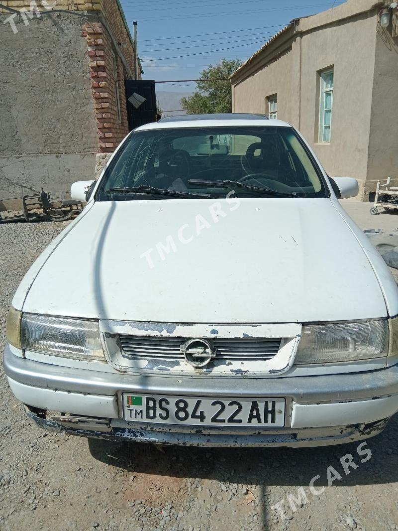 Opel Vectra 1993 - 26 000 TMT - Бахарден - img 4