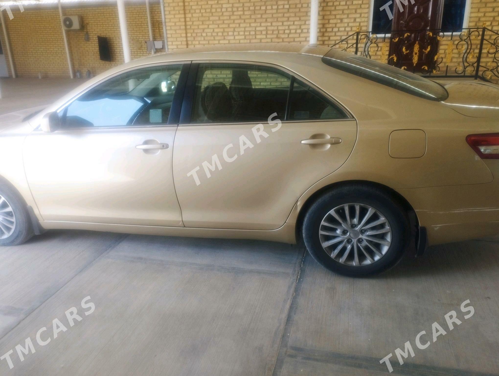 Toyota Camry 2011 - 170 000 TMT - Mary - img 2