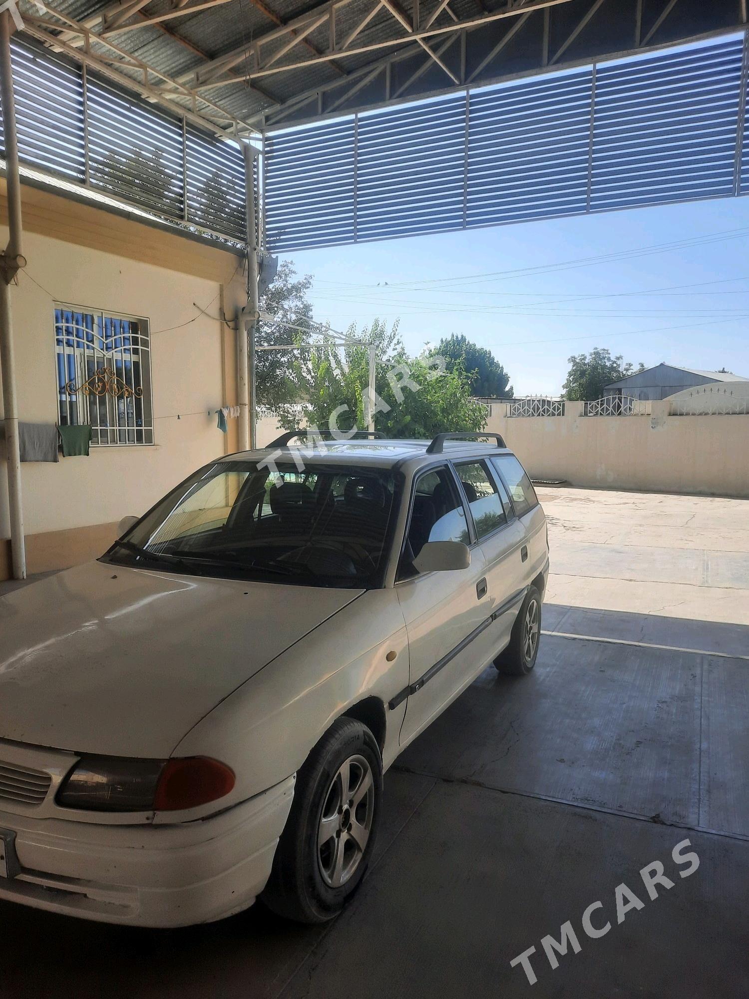 Opel Astra 1995 - 37 000 TMT - Бахарден - img 2