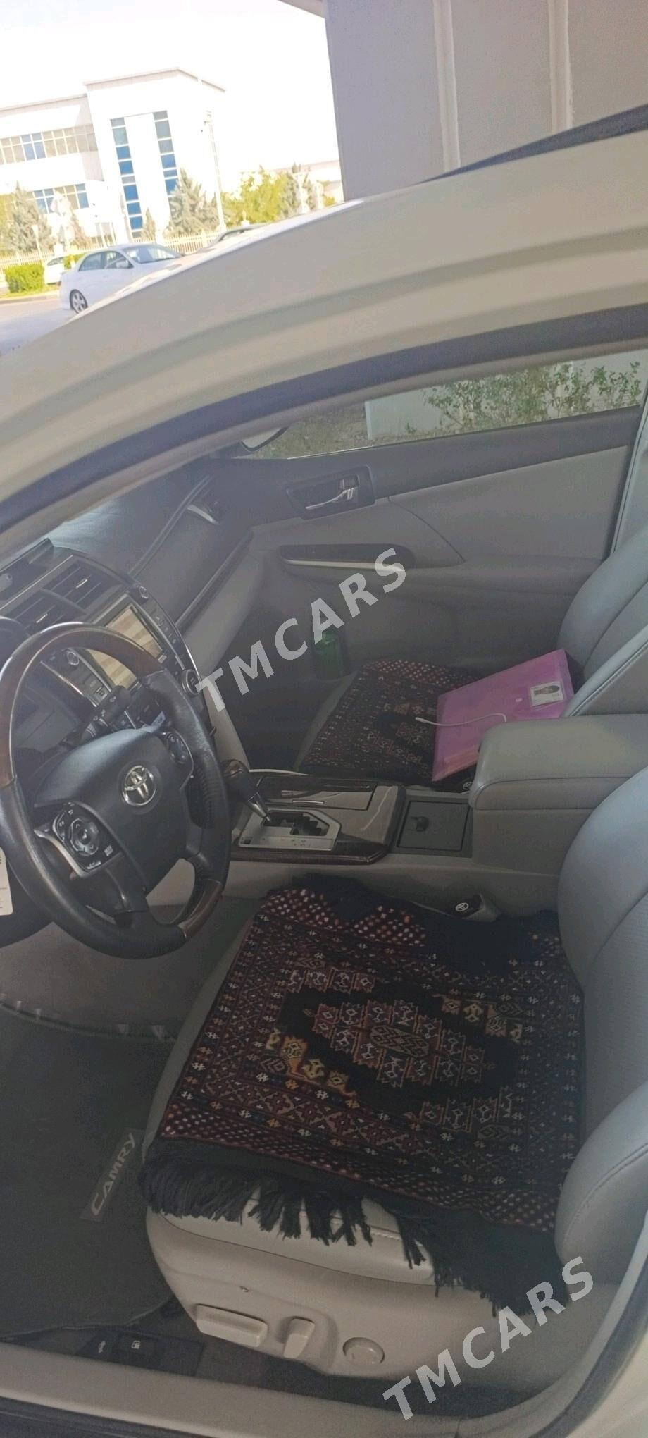 Toyota Camry 2012 - 235 000 TMT - Багир - img 4